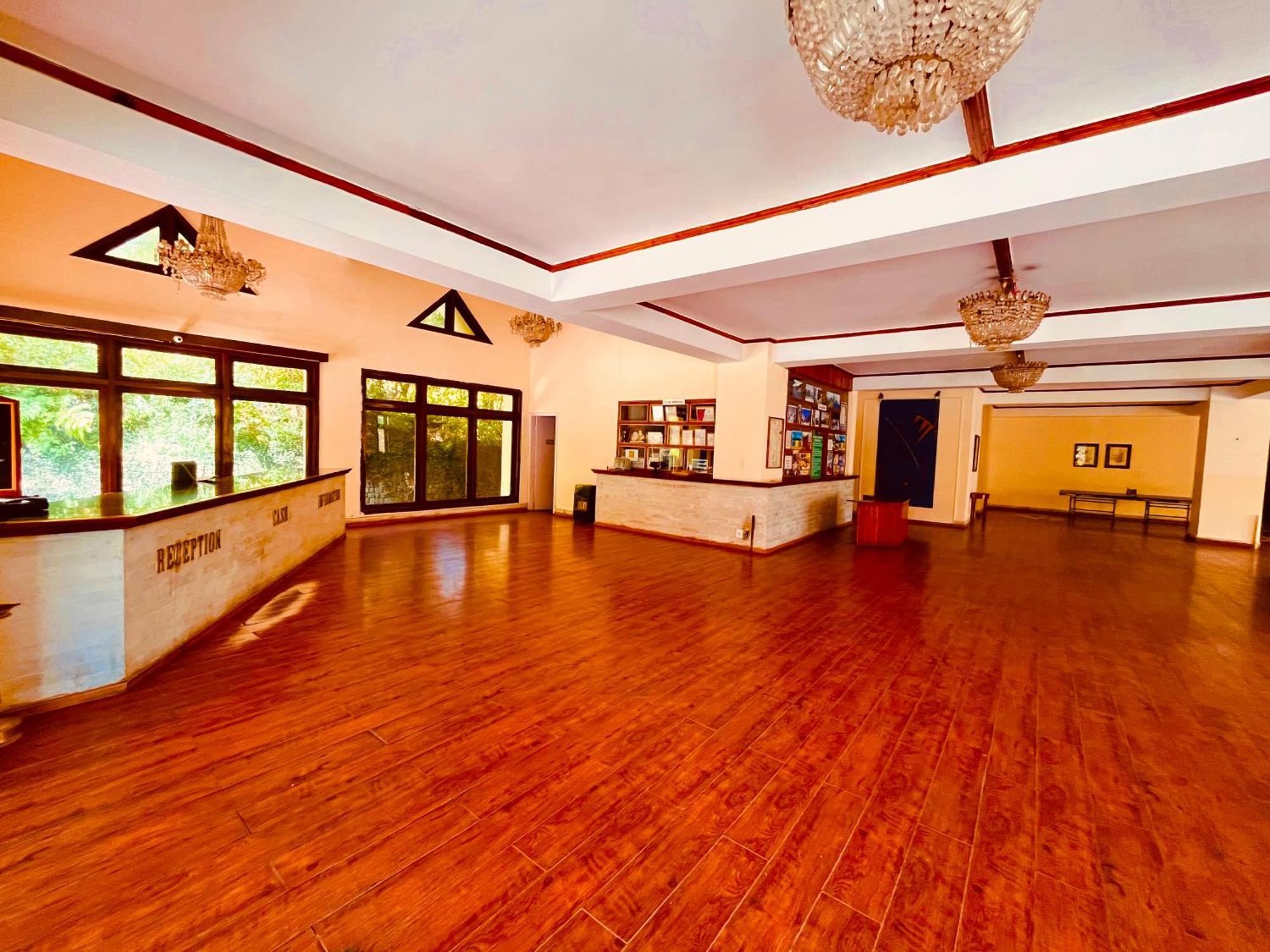 Ramayan Resort, In City Centre Manali By Ramanand Sagar Exterior photo