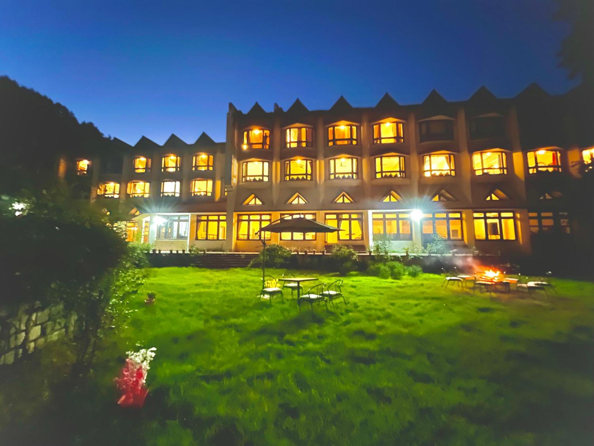 Ramayan Resort, In City Centre Manali By Ramanand Sagar Exterior photo